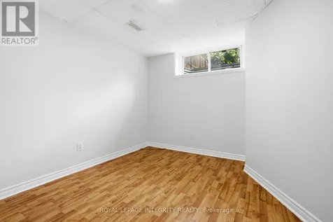 92 Inverkip Avenue Ottawa ON K1T 4C3