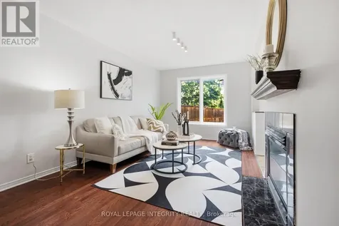 92 Inverkip Avenue Ottawa ON K1T 4C3