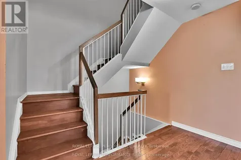 622 Louis Toscano Drive Ottawa ON K4A 0B3