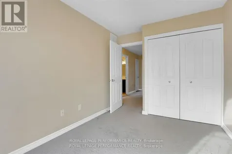 1843 Arrowgrass Way Ottawa ON K4A 0H9