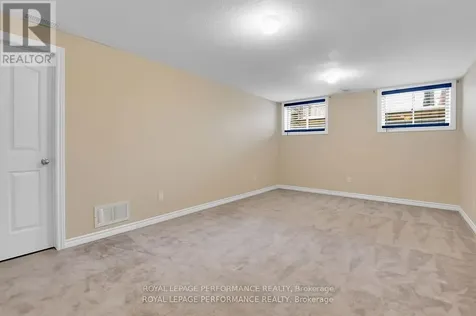1843 Arrowgrass Way Ottawa ON K4A 0H9