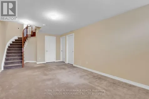 1843 Arrowgrass Way Ottawa ON K4A 0H9