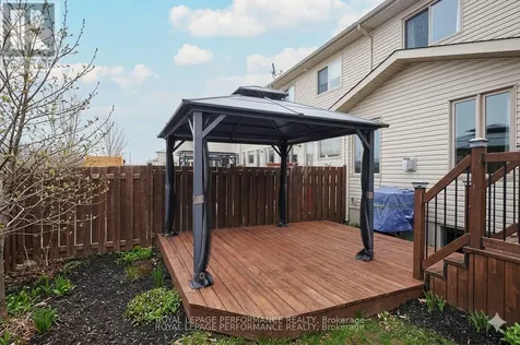 1843 Arrowgrass Way Ottawa ON K4A 0H9