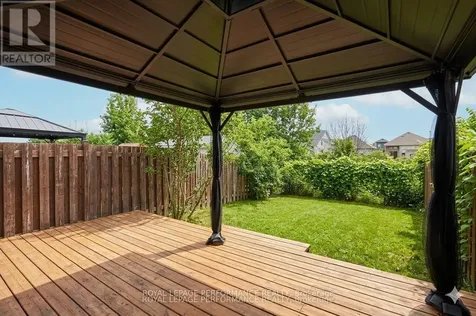 1843 Arrowgrass Way Ottawa ON K4A 0H9