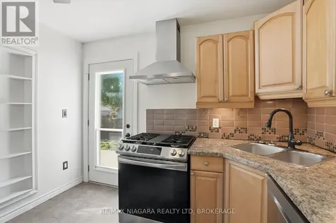 179 Murdock Avenue Waterloo ON N2J 2M4