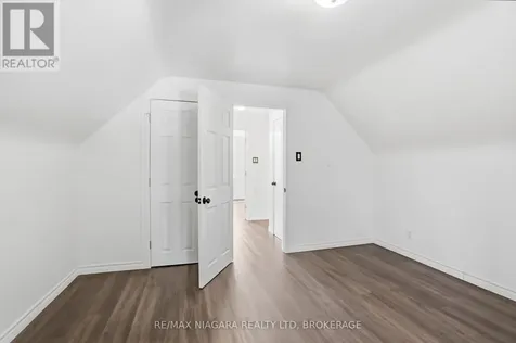 179 Murdock Avenue Waterloo ON N2J 2M4