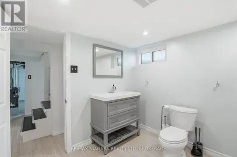 179 Murdock Avenue Waterloo ON N2J 2M4