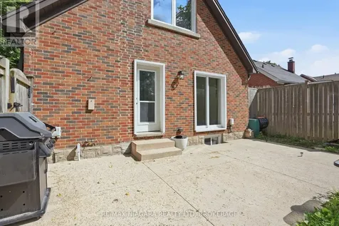 179 Murdock Avenue Waterloo ON N2J 2M4