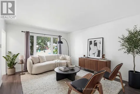 179 Murdock Avenue Waterloo ON N2J 2M4