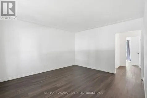 179 Murdock Avenue Waterloo ON N2J 2M4