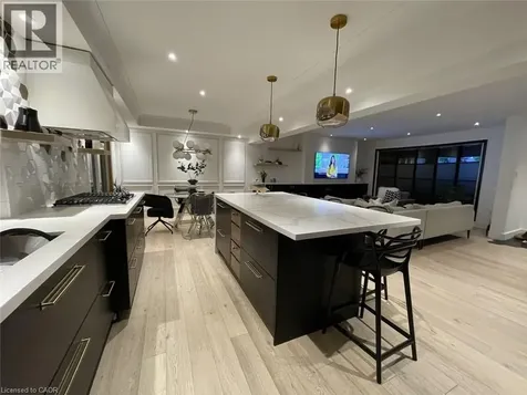 72 Sarasota Avenue Hamilton ON L9C 3X5