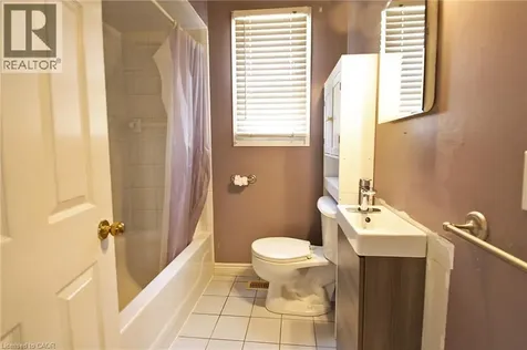 95 Dana Drive Hamilton ON L9L 3H9