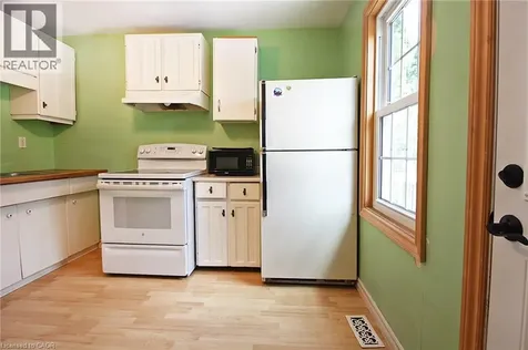 95 Dana Drive Hamilton ON L9L 3H9