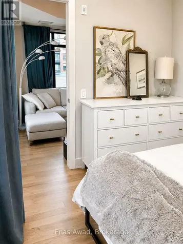 60 Springhurst Avenue Ottawa ON K1S 5V7
