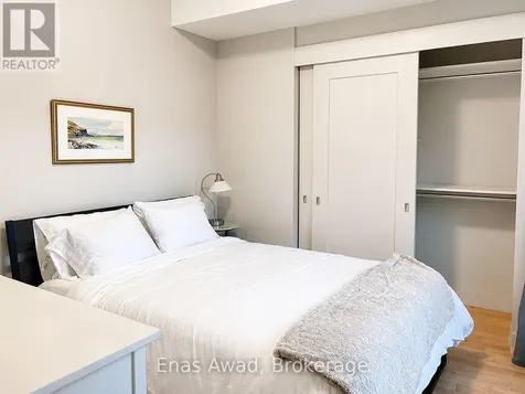 60 Springhurst Avenue Ottawa ON K1S 5V7