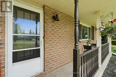 19238 Richmond Court South Glengarry ON K0C 2E0