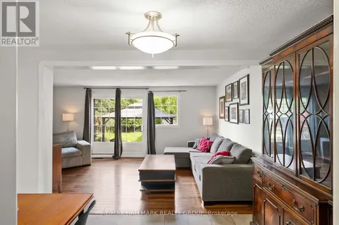 1791 Lamoureux Drive Ottawa ON K1E 2H3