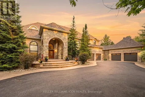 5801 Longhearth Way Ottawa ON K4M 1M2