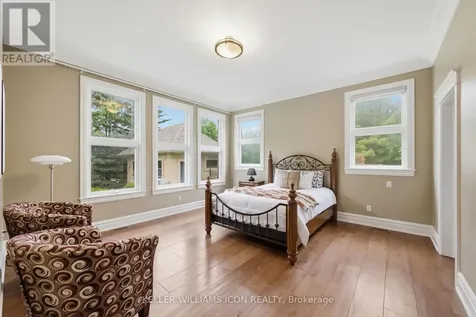 5801 Longhearth Way Ottawa ON K4M 1M2