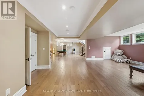 5801 Longhearth Way Ottawa ON K4M 1M2