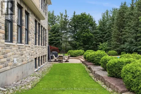 5801 Longhearth Way Ottawa ON K4M 1M2