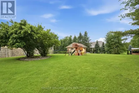 5801 Longhearth Way Ottawa ON K4M 1M2