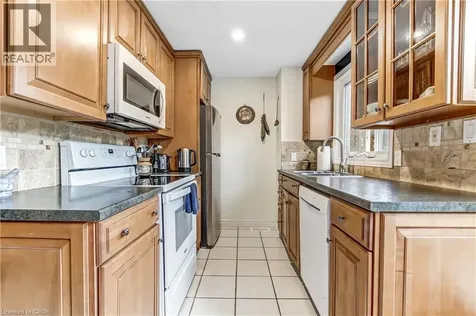 6 Richardson Drive Port Dover ON N0A 1N5