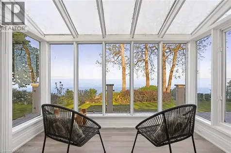 3346 Lakeshore Road West Oakville ON L6L 6S6