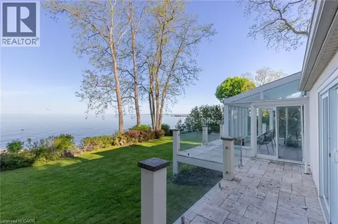 3346 Lakeshore Road West Oakville ON L6L 6S6