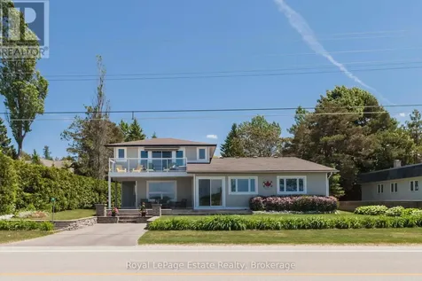 319 Lakeshore Boulevard North South Bruce Peninsula ON N0H 2G0
