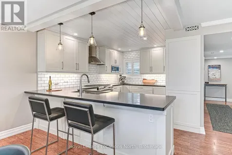 423 Mariners Way Collingwood ON L9Y 5C7