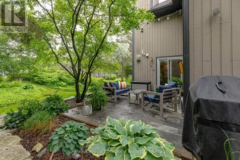 423 Mariners Way Collingwood ON L9Y 5C7
