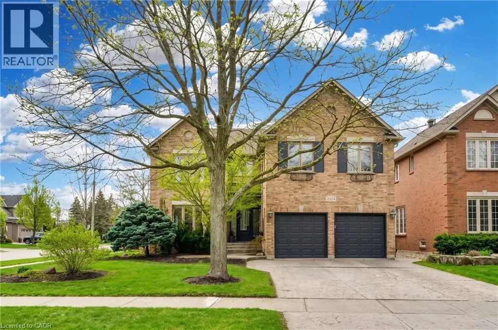2324 Hilltop Lane Oakville ON L6M 3M8