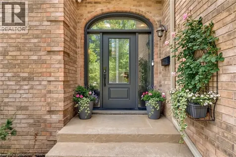 2324 Hilltop Lane Oakville ON L6M 3M8