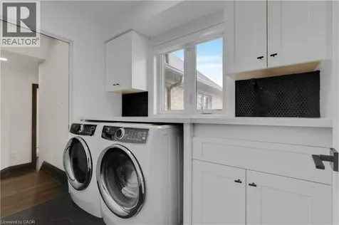 2324 Hilltop Lane Oakville ON L6M 3M8