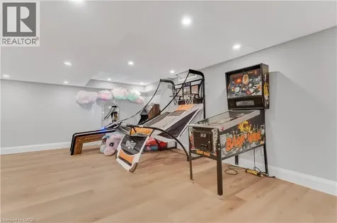 2324 Hilltop Lane Oakville ON L6M 3M8