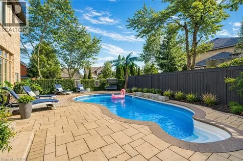2324 Hilltop Lane Oakville ON L6M 3M8