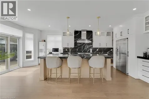 2324 Hilltop Lane Oakville ON L6M 3M8