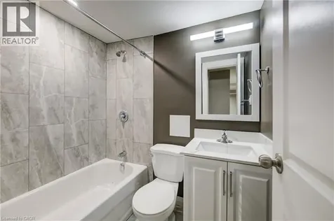 82 Elgin Street South Cambridge ON N1R 5G5