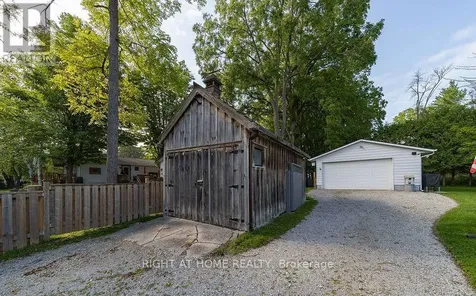 12 Lakeshore Road East Oro-medonte ON L0L 2E0