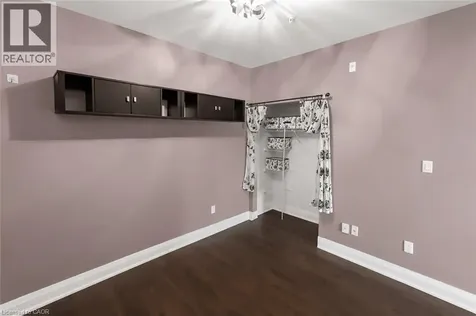 128 Garden Drive Oakville ON L6K 0H7