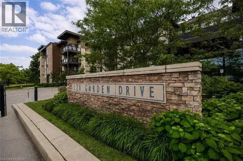 128 Garden Drive Oakville ON L6K 0H7