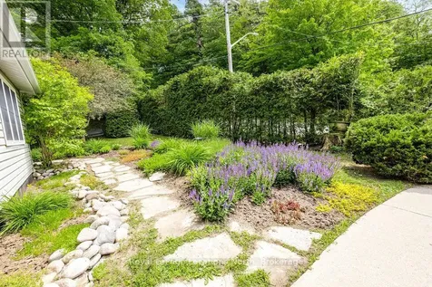 75 Burke Street Penetanguishene ON L9M 1B3