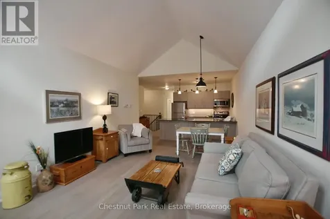 18 Sutton Lane Collingwood ON L9Y 0Z6