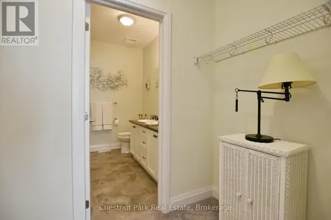 18 Sutton Lane Collingwood ON L9Y 0Z6