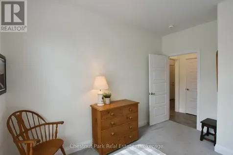 18 Sutton Lane Collingwood ON L9Y 0Z6