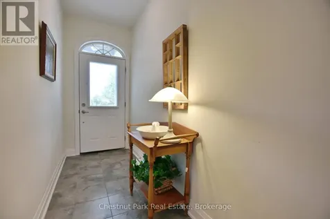 18 Sutton Lane Collingwood ON L9Y 0Z6
