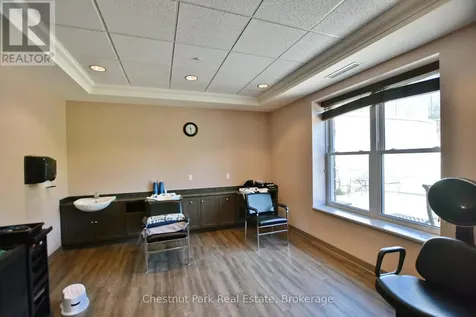 18 Sutton Lane Collingwood ON L9Y 0Z6