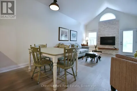 18 Sutton Lane Collingwood ON L9Y 0Z6