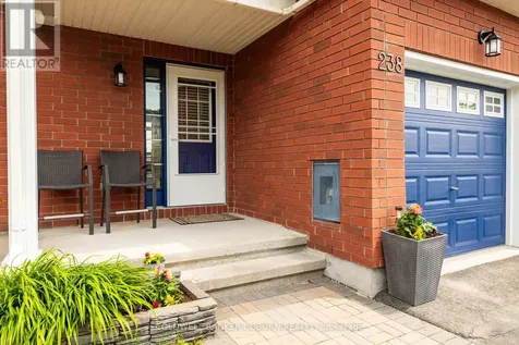 238 Arrita Street Ottawa ON K2S 0J7
